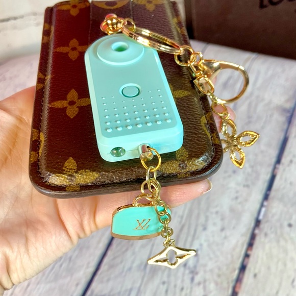 Louis Vuitton iPhone 5 case pouch or card case/small accessories pouch w/alarm! - Picture 3 of 13